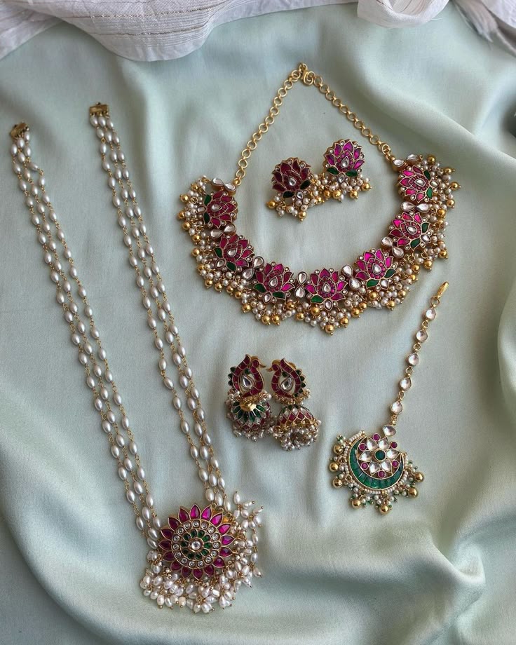 Maya Super Anitique Look Necklace Set